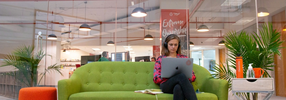 Zoho CRM automatisiert Workflows und Blueprints – so steigern KMU Effizienz und Transparenz mit Best Practices