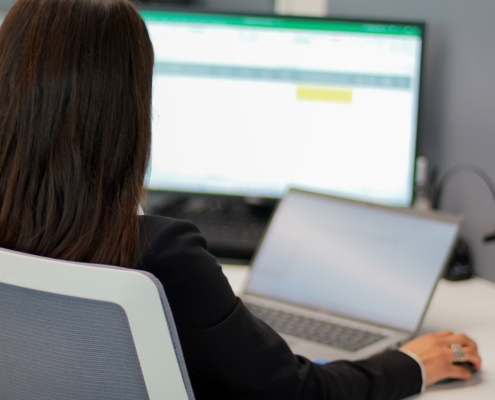 Schritt-für-Schritt-Anleitung für einen erfolgreichen Umstieg von Excel zu Zoho CRM für KMU.