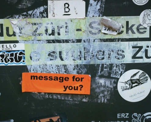 Personalisierte Kundenansprache: Wie CRM-Systeme wie Zoho CRM Content-Marketing effizienter und erfolgreicher machen.