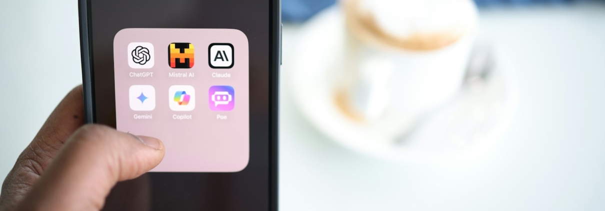 Künstliche Intelligenz im CRM: Was Zoho CRM heute schon kann – und welche KI-Innovationen in Zukunft zu erwarten sind.
