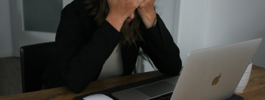 Die häufigsten CRM-Fehler und wie Sie sie vermeiden: Stolperfallen, Lösungen und Best Practices für Ihr CRM-Projekt.