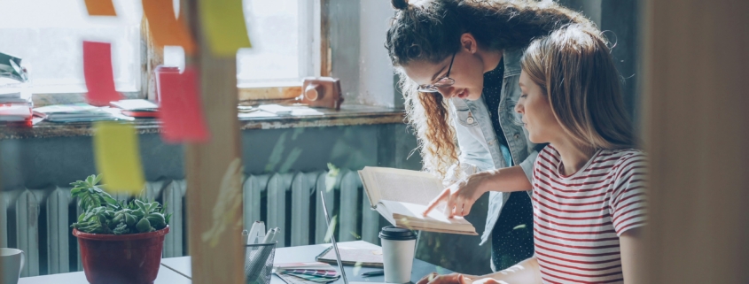 Wirtschaftsinformatik als Schlüssel zur digitalen Transformation: Erfahren Sie, wie Unternehmen ihre Prozesse optimieren können.