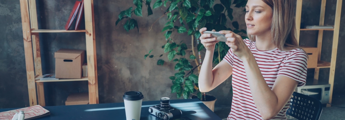 Entdecken Sie, wie Sie Ihre Inhalte für ein Mobile First-Publikum in den sozialen Medien optimieren können.